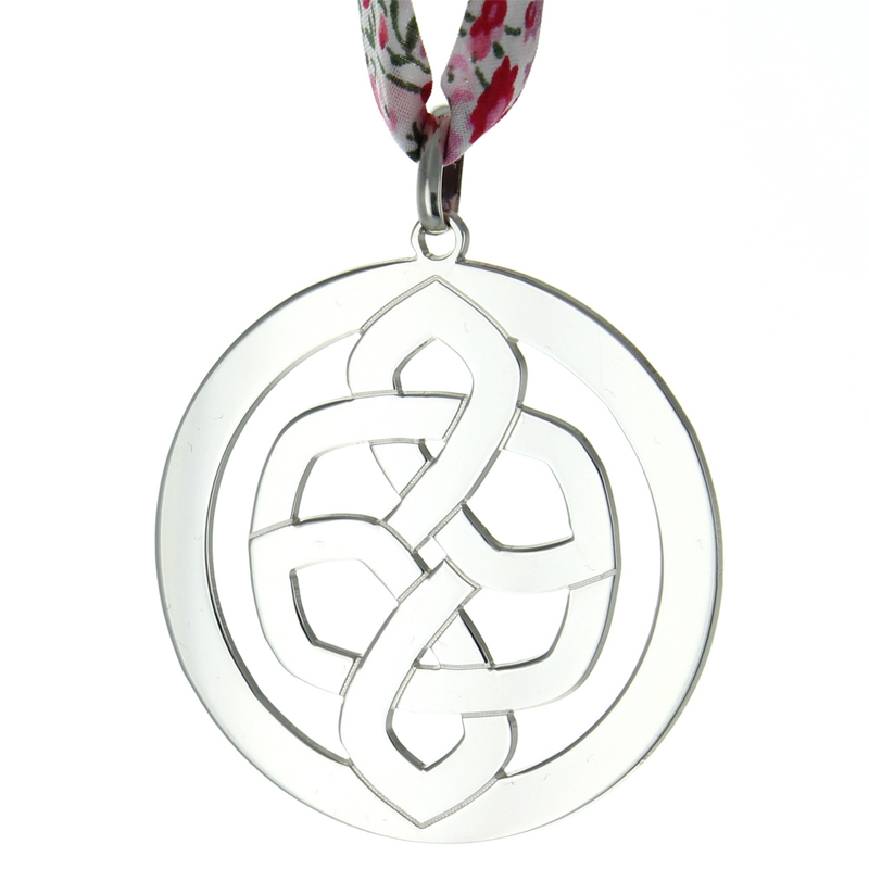 Pendentif inspiration celte gravé