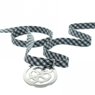 Pendentif motif celte gravé Pendentif motif celte gravé