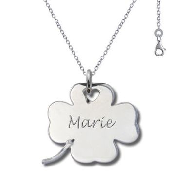 Pendentif trèfle gravé chaîne Pendentif trèfle gravé chaîne